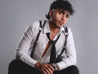 Nude online AlexanderJordan